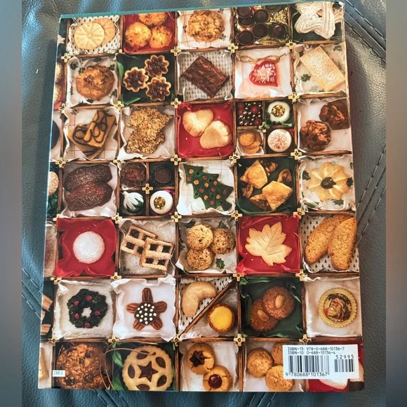 ⚫️3/$10 Rose's Christmas Cookies Book - Picture 2 of 7